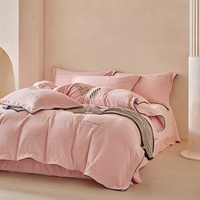 91家纺网 家纺一手货源 找家纺 孑寐家纺 2025新款进口加厚艾尼绒四件套 艾尼绒-粉色