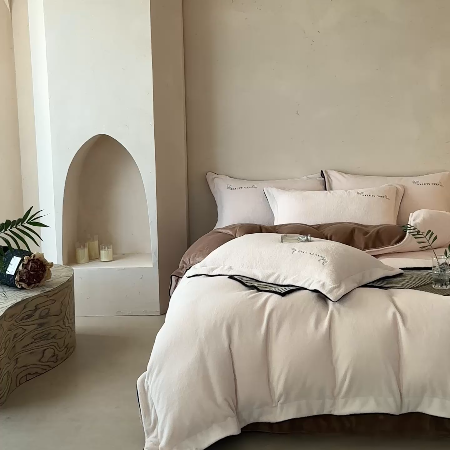 91家纺网 家纺一手货源 找家纺 （总）孑寐家纺 2025新款进口加厚艾尼绒四件套