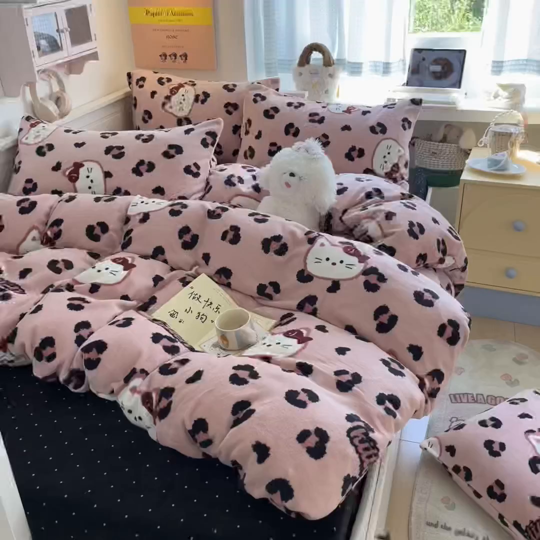 91家纺网 家纺一手货源 找家纺 （总）桃子家居 2025新款A类ins小清新少女奶油卡通可爱加厚牛奶绒四件套