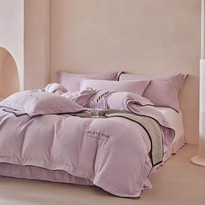 91家纺网 家纺一手货源 找家纺 孑寐家纺 2025新款进口加厚艾尼绒四件套 艾尼绒-紫色