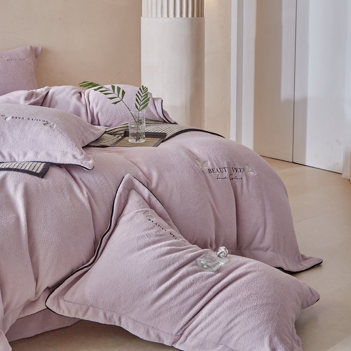 91家纺网 家纺一手货源 找家纺 孑寐家纺 2025新款进口加厚艾尼绒四件套 艾尼绒-紫色