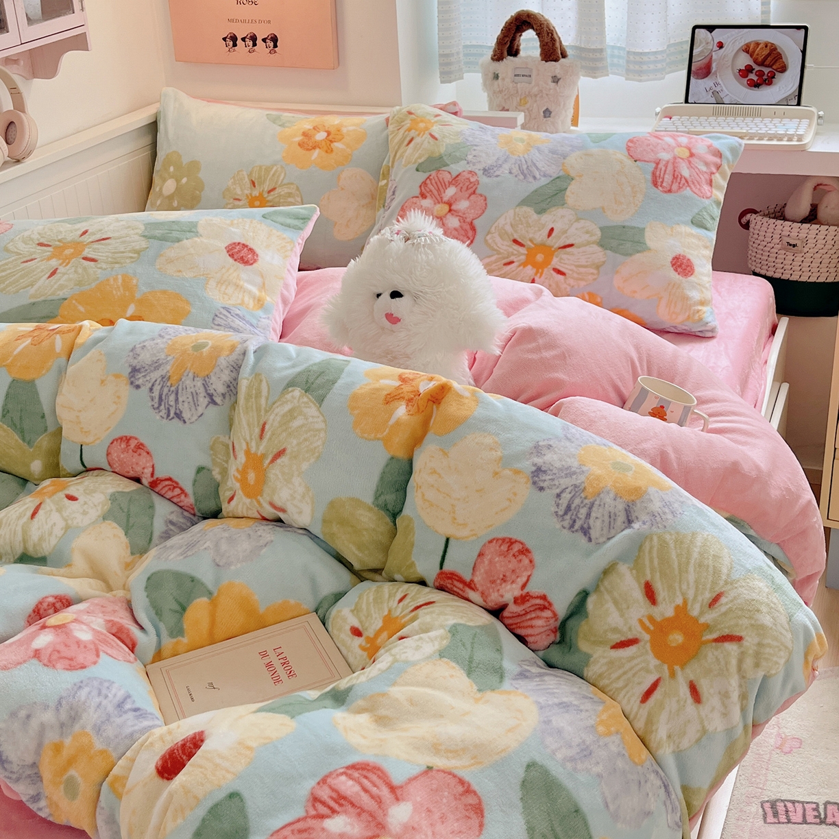 91家纺网 家纺一手货源 找家纺 桃子家居 2025新款A类ins小清新少女奶油卡通可爱加厚牛奶绒四件套 绒-缤纷花园