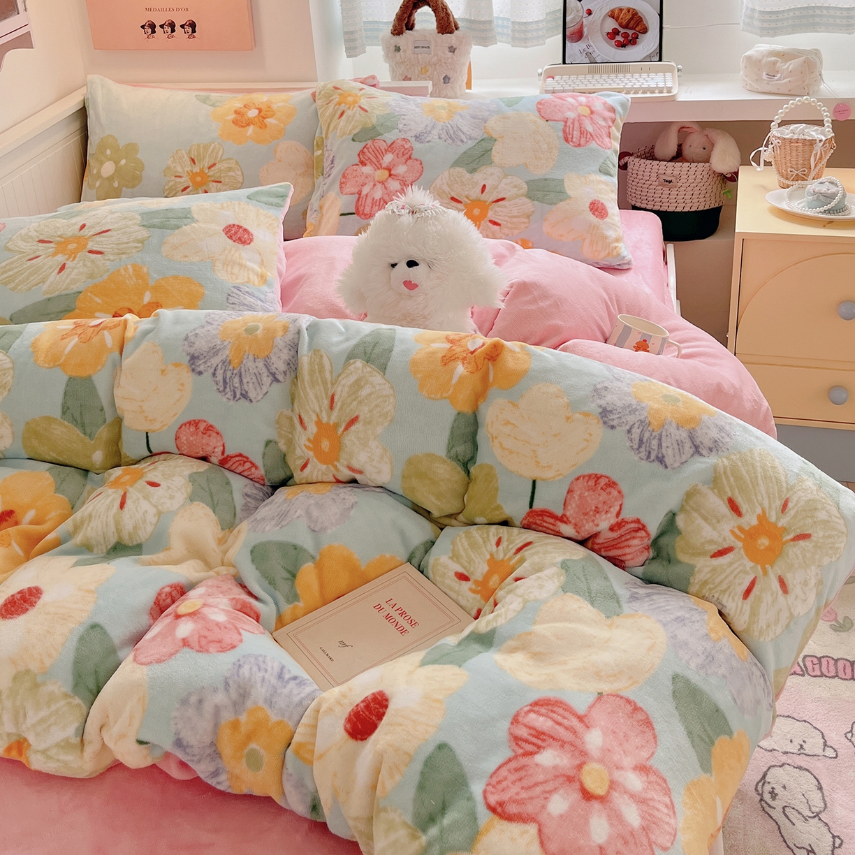 91家纺网 家纺一手货源 找家纺 桃子家居 2025新款A类ins小清新少女奶油卡通可爱加厚牛奶绒四件套 绒-缤纷花园