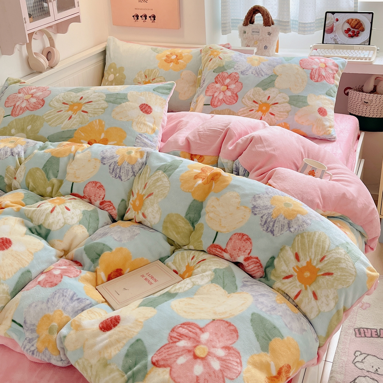 91家纺网 家纺一手货源 找家纺 桃子家居 2025新款A类ins小清新少女奶油卡通可爱加厚牛奶绒四件套 绒-缤纷花园