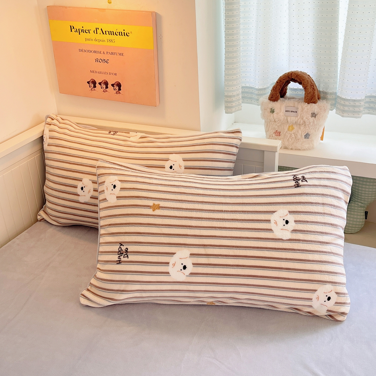 91家纺网 家纺一手货源 找家纺 桃子家居 2025新款A类ins小清新少女奶油卡通可爱加厚牛奶绒四件套 绒-彩条星星狗