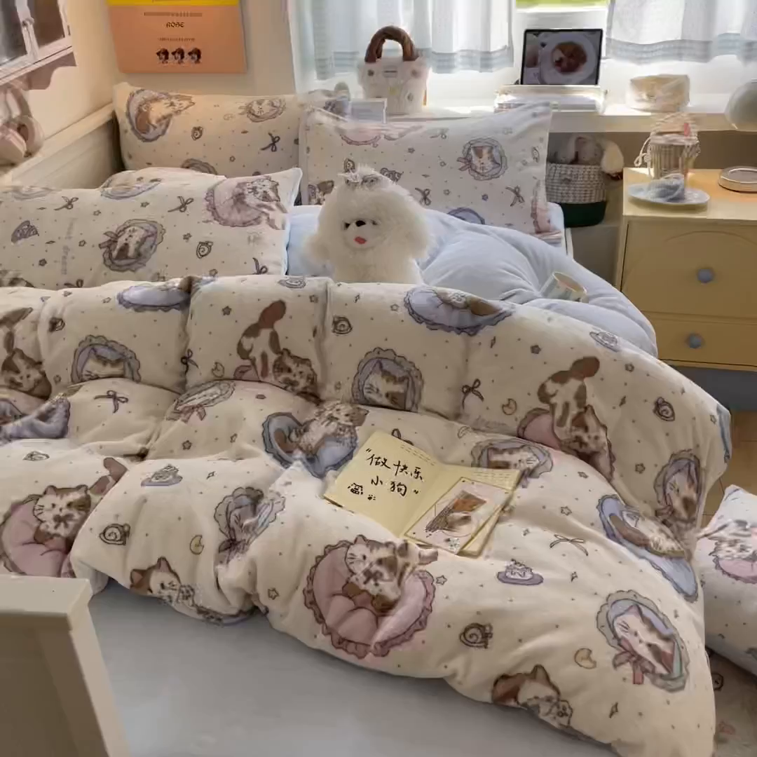 91家纺网 家纺一手货源 找家纺 桃子家居 2025新款A类ins小清新少女奶油卡通可爱加厚牛奶绒四件套 绒-快乐喵