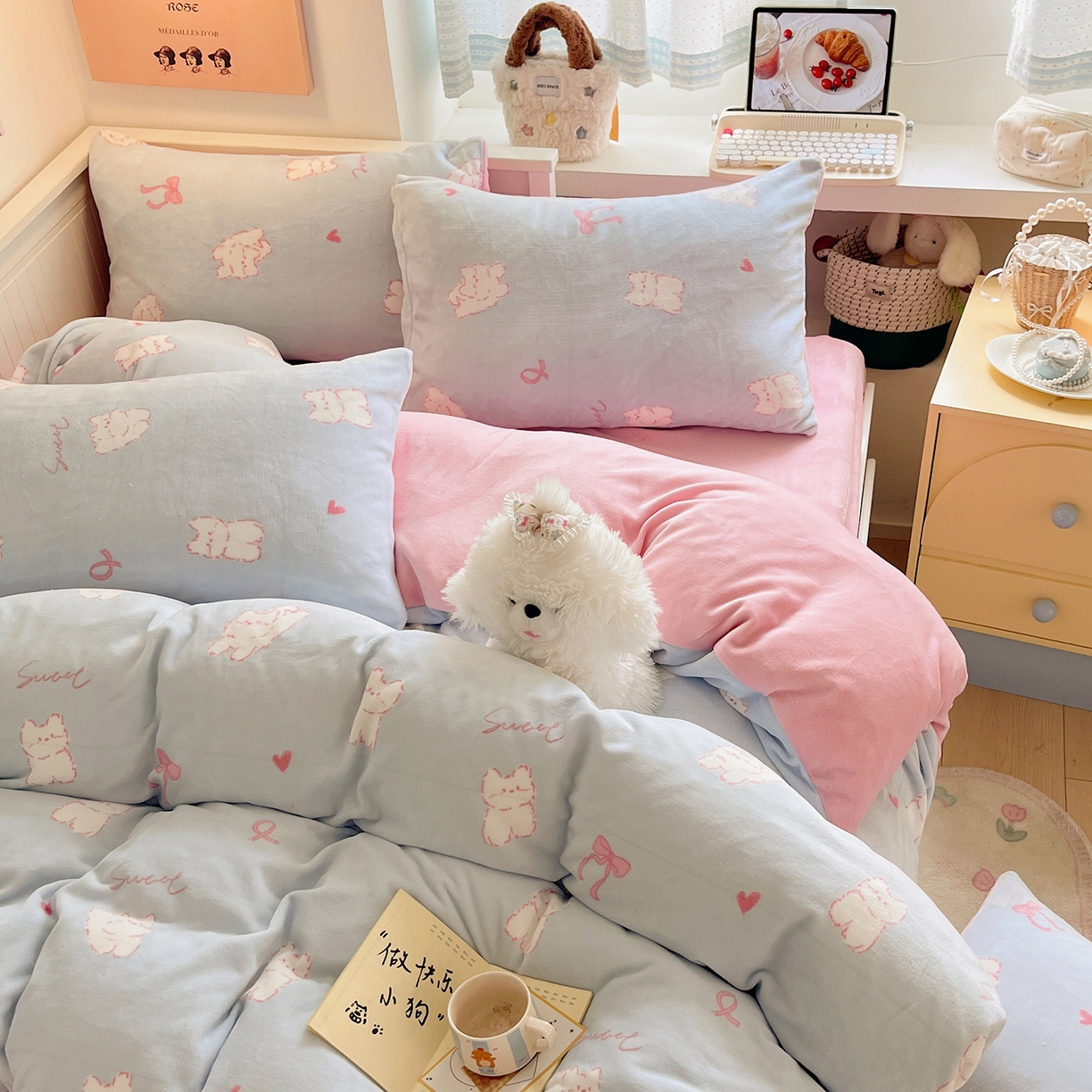 91家纺网 家纺一手货源 找家纺 桃子家居 2025新款A类ins小清新少女奶油卡通可爱加厚牛奶绒四件套 绒-蓝甜心猫咪