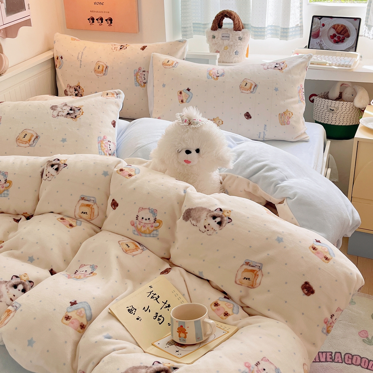 91家纺网 家纺一手货源 找家纺 桃子家居 2025新款A类ins小清新少女奶油卡通可爱加厚牛奶绒四件套 绒-猫咪日记