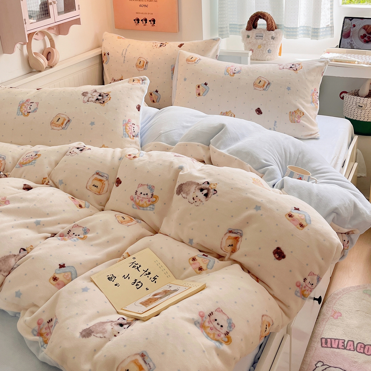 91家纺网 家纺一手货源 找家纺 桃子家居 2025新款A类ins小清新少女奶油卡通可爱加厚牛奶绒四件套 绒-猫咪日记