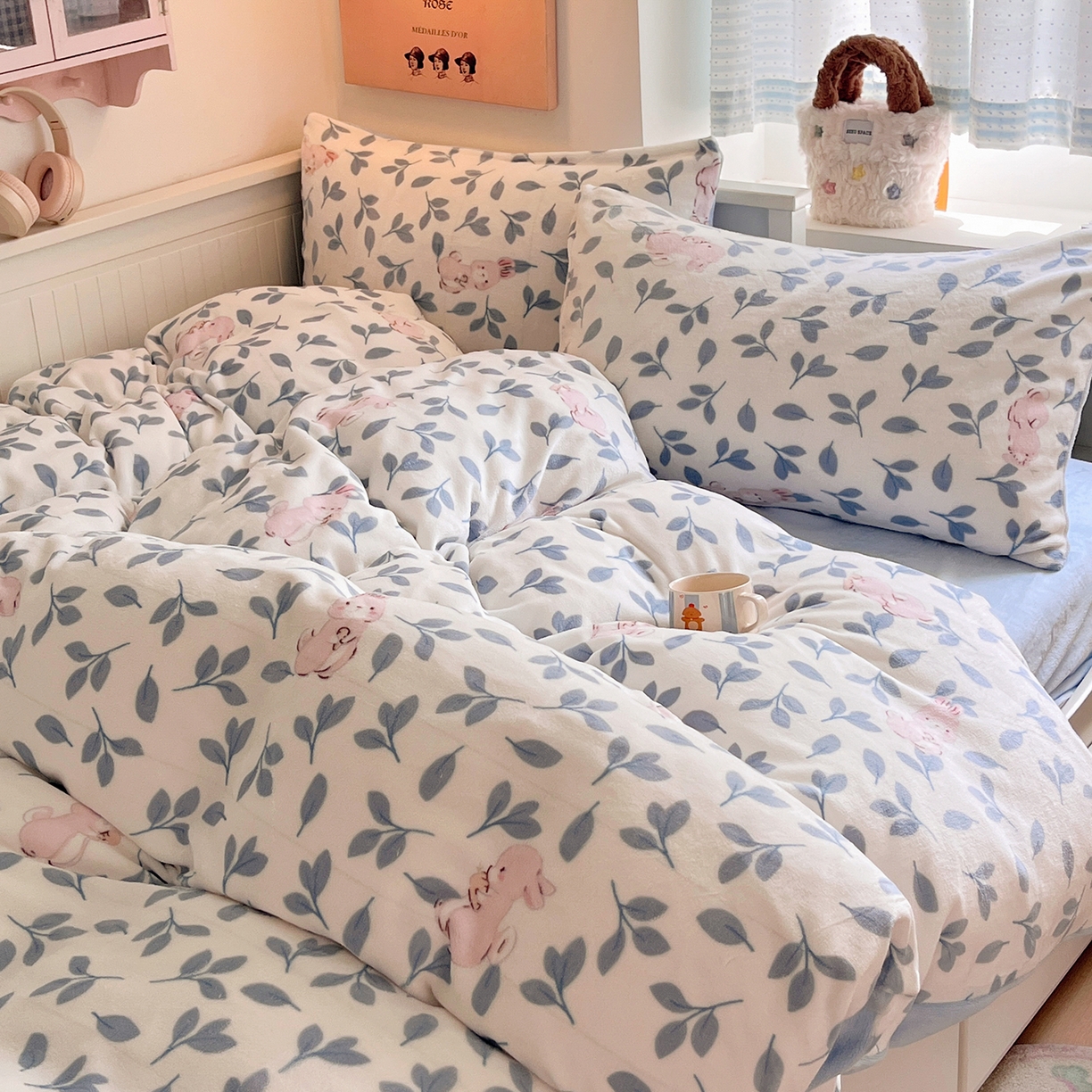 91家纺网 家纺一手货源 找家纺 桃子家居 2025新款A类ins小清新少女奶油卡通可爱加厚牛奶绒四件套 绒-萌萌兔