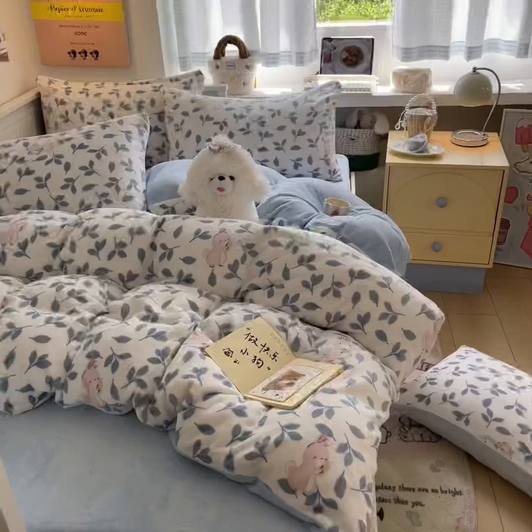 91家纺网 家纺一手货源 找家纺 桃子家居 2025新款A类ins小清新少女奶油卡通可爱加厚牛奶绒四件套 绒-萌萌兔