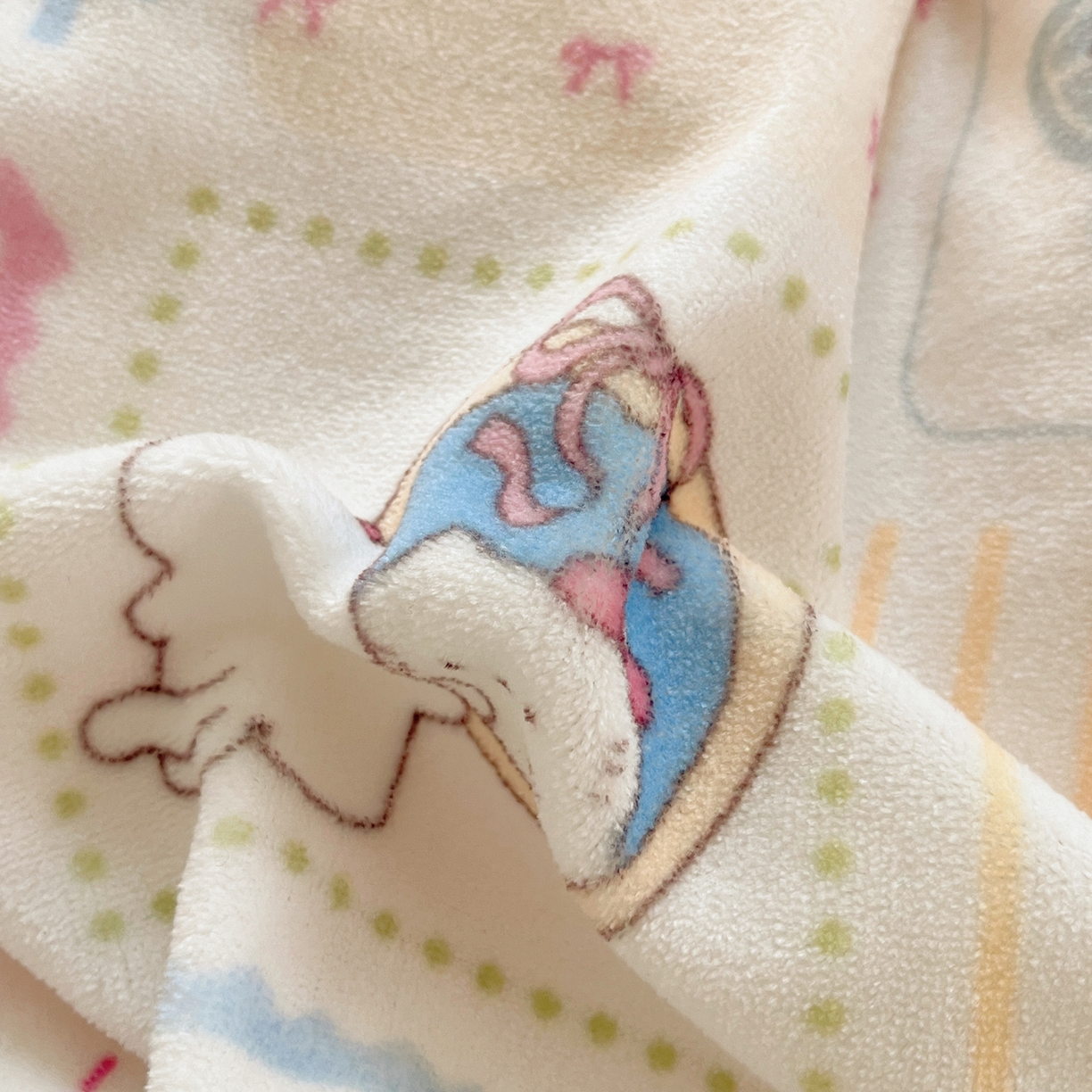 91家纺网 家纺一手货源 找家纺 桃子家居 2025新款A类ins小清新少女奶油卡通可爱加厚牛奶绒四件套 绒-糖果屋