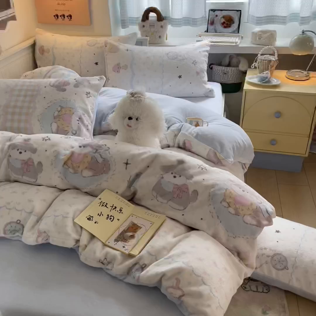 91家纺网 家纺一手货源 找家纺 桃子家居 2025新款A类ins小清新少女奶油卡通可爱加厚牛奶绒四件套 绒-甜甜奶油狗
