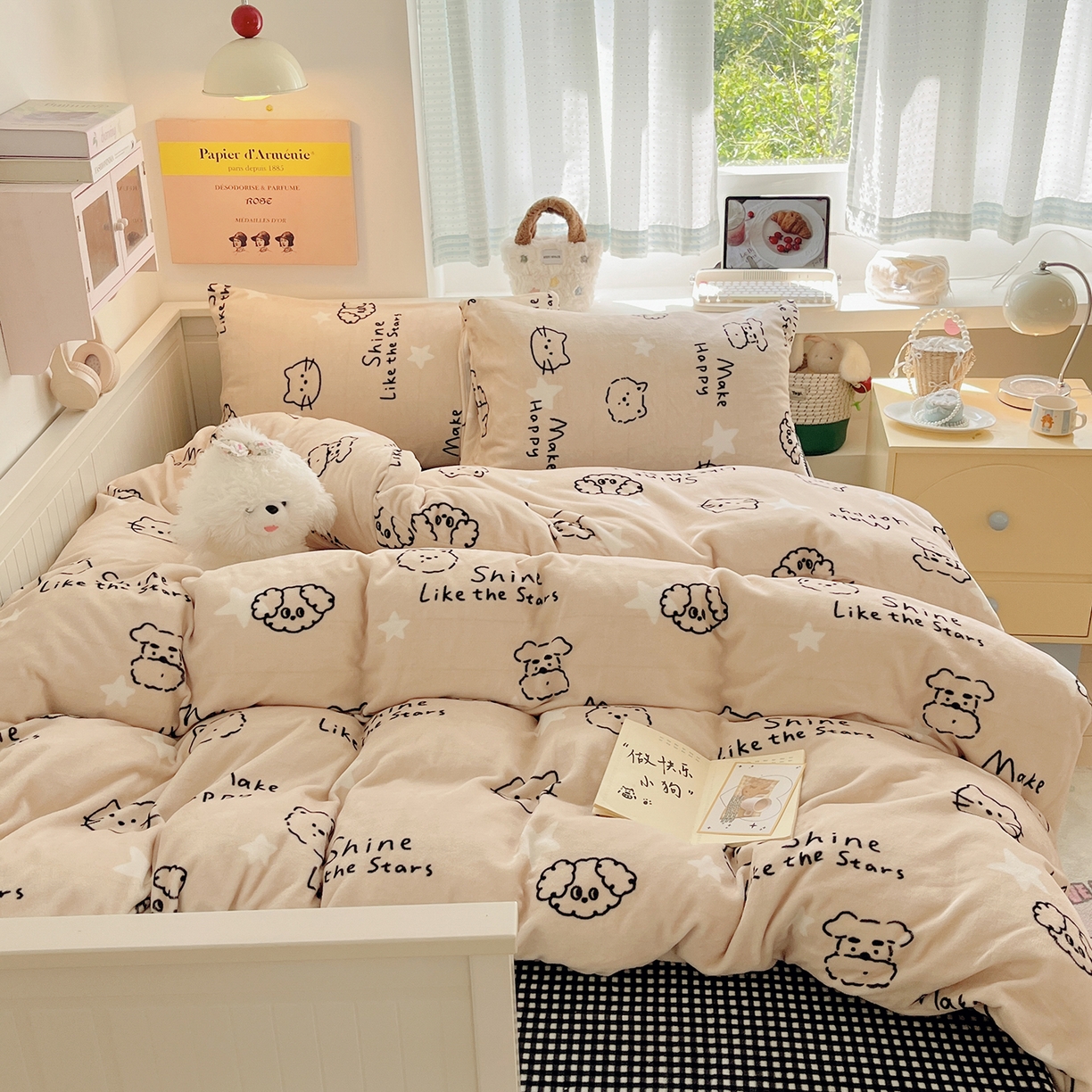 91家纺网 家纺一手货源 找家纺 桃子家居 2025新款A类ins小清新少女奶油卡通可爱加厚牛奶绒四件套 绒-小涂鸦