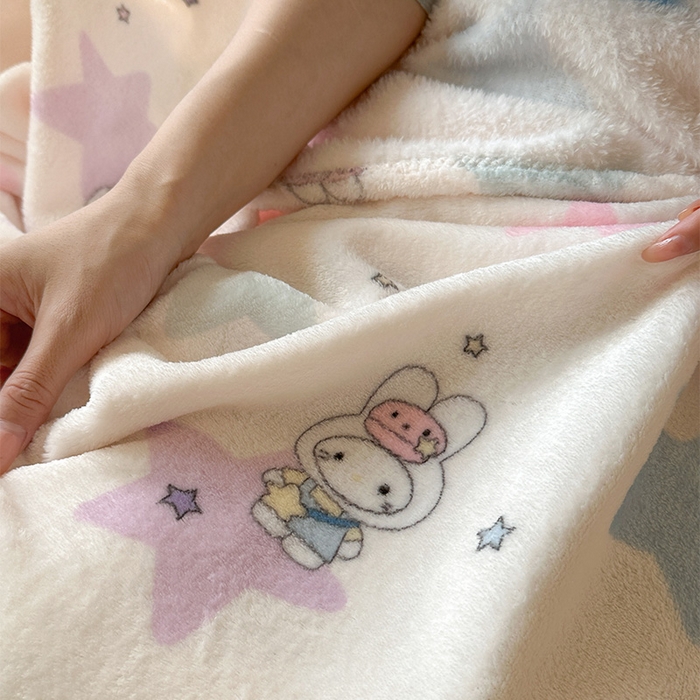 91家纺网 家纺一手货源 找家纺 贝扬思家纺 2025新款四季款双面印花牛奶绒毛毯空调毯 星星米菲