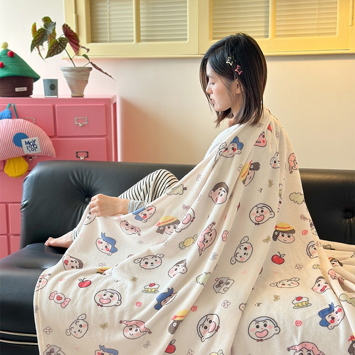 91家纺网 家纺一手货源 找家纺 贝扬思家纺 2025新款四季款双面印花牛奶绒毛毯空调毯 糖果蜡笔