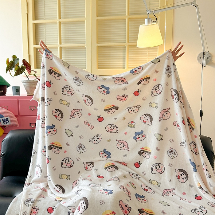 91家纺网 家纺一手货源 找家纺 贝扬思家纺 2025新款四季款双面印花牛奶绒毛毯空调毯 糖果蜡笔