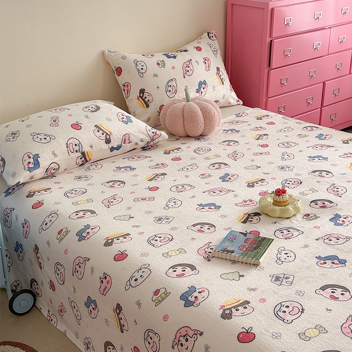 91家纺网 家纺一手货源 找家纺 贝扬思家纺 2025新款四季款双面印花牛奶绒毛毯空调毯 糖果蜡笔