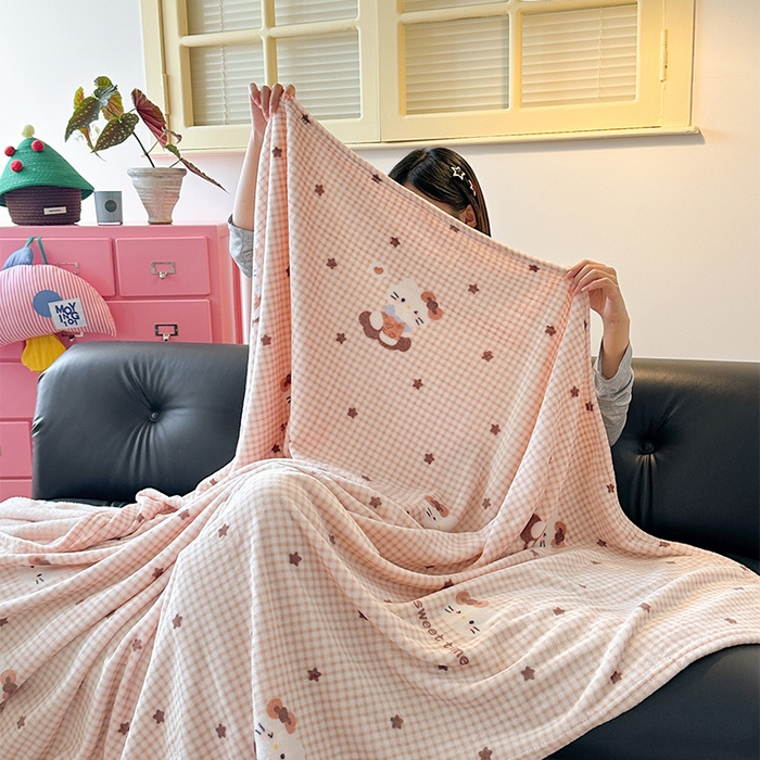 91家纺网 家纺一手货源 找家纺 贝扬思家纺 2025新款四季款双面印花牛奶绒毛毯空调毯 咖星小猫