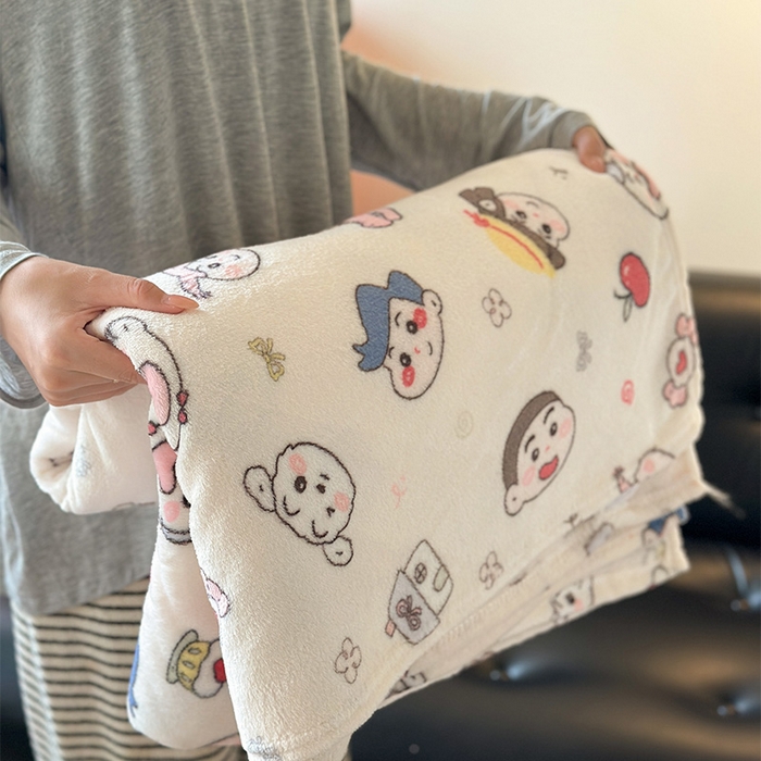 91家纺网 家纺一手货源 找家纺 贝扬思家纺 2025新款四季款双面印花牛奶绒毛毯空调毯 糖果蜡笔