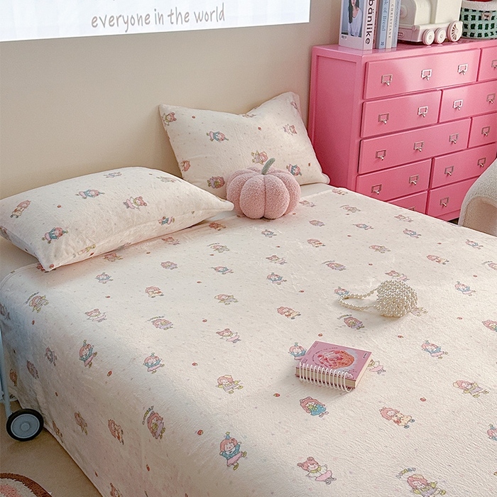 91家纺网 家纺一手货源 找家纺 贝扬思家纺 2025新款四季款双面印花牛奶绒毛毯空调毯 萌萌女孩