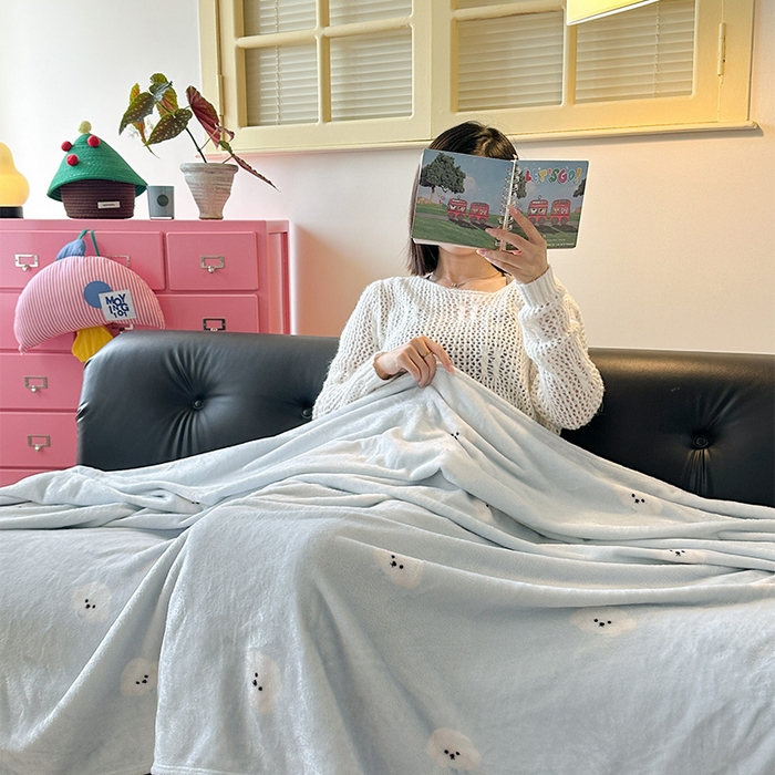 91家纺网 家纺一手货源 找家纺 贝扬思家纺 2025新款四季款双面印花牛奶绒毛毯空调毯 可爱狗头-蓝