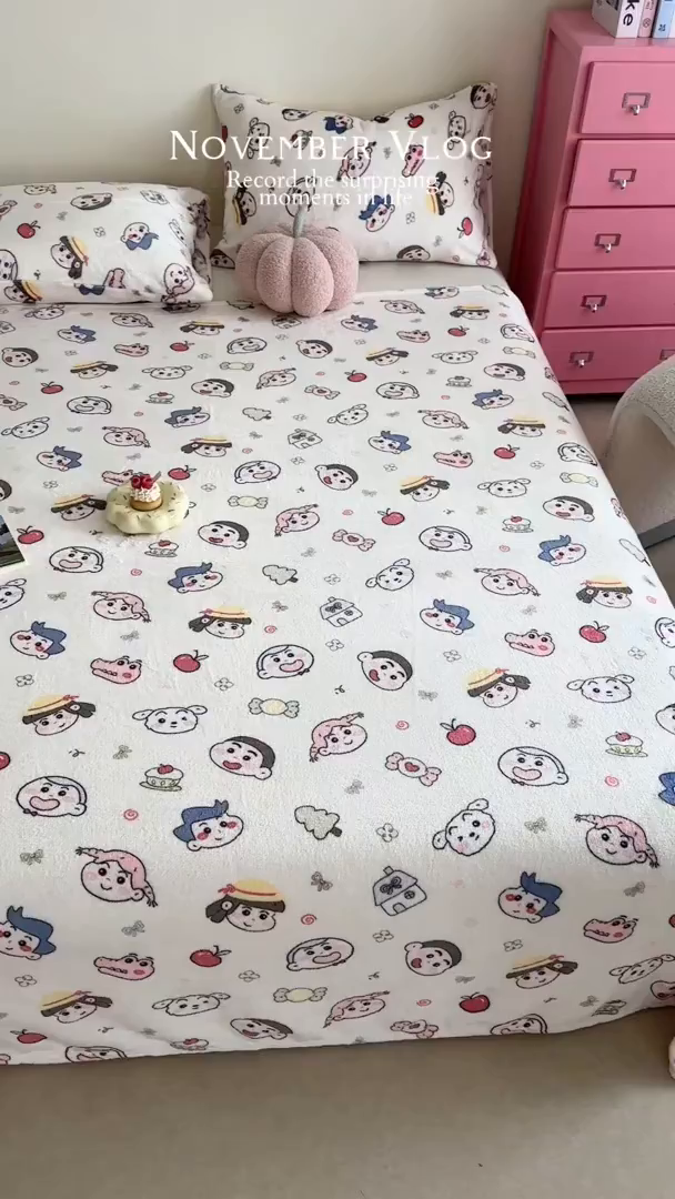 91家纺网 家纺一手货源 找家纺 贝扬思家纺 2025新款四季款双面印花牛奶绒毛毯空调毯 糖果蜡笔