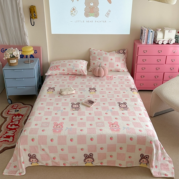 91家纺网 家纺一手货源 找家纺 贝扬思家纺 2025新款四季款双面印花牛奶绒毛毯空调毯 奶糖拉布布