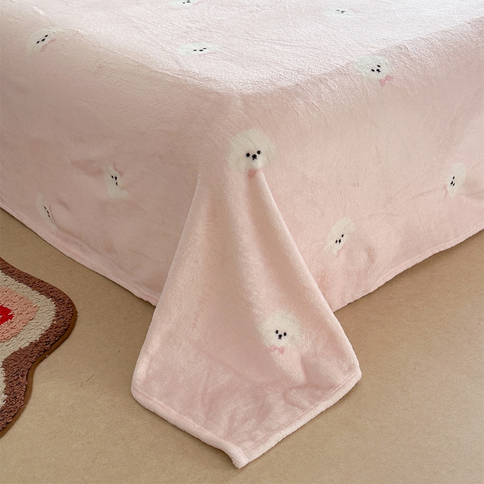 91家纺网 家纺一手货源 找家纺 贝扬思家纺 2025新款四季款双面印花牛奶绒毛毯空调毯 可爱狗头-粉