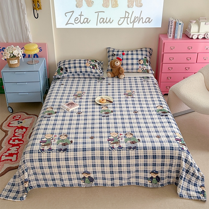 91家纺网 家纺一手货源 找家纺 贝扬思家纺 2025新款四季款双面印花牛奶绒毛毯空调毯 穿鞋的熊