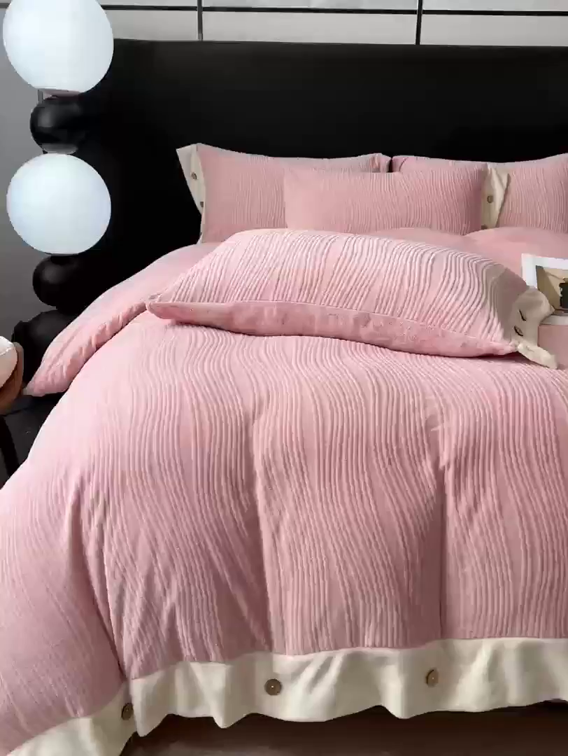 91家纺网 家纺一手货源 找家纺 慕希家纺 2025新款亲肤舒适高克重牛奶绒纽扣款四件套 纽扣款-玫瑰粉