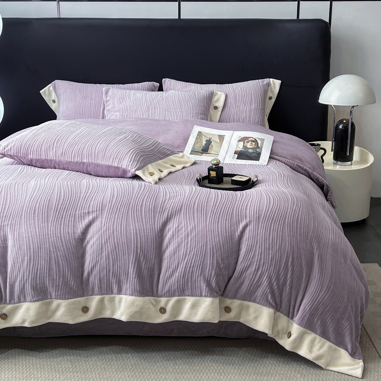 91家纺网 家纺一手货源 找家纺 慕希家纺 2025新款亲肤舒适高克重牛奶绒纽扣款四件套 纽扣款-罗兰紫