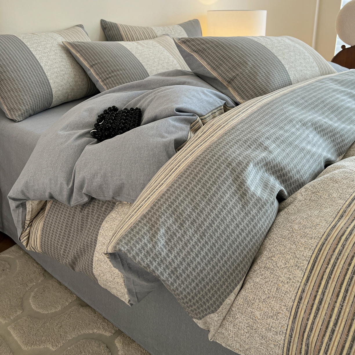 91家纺网 家纺一手货源 找家纺 盛馨家纺 2025新款秋冬复古北欧风百分百棉全棉纯棉磨毛加厚纯棉磨毛四件套 布鲁斯-灰