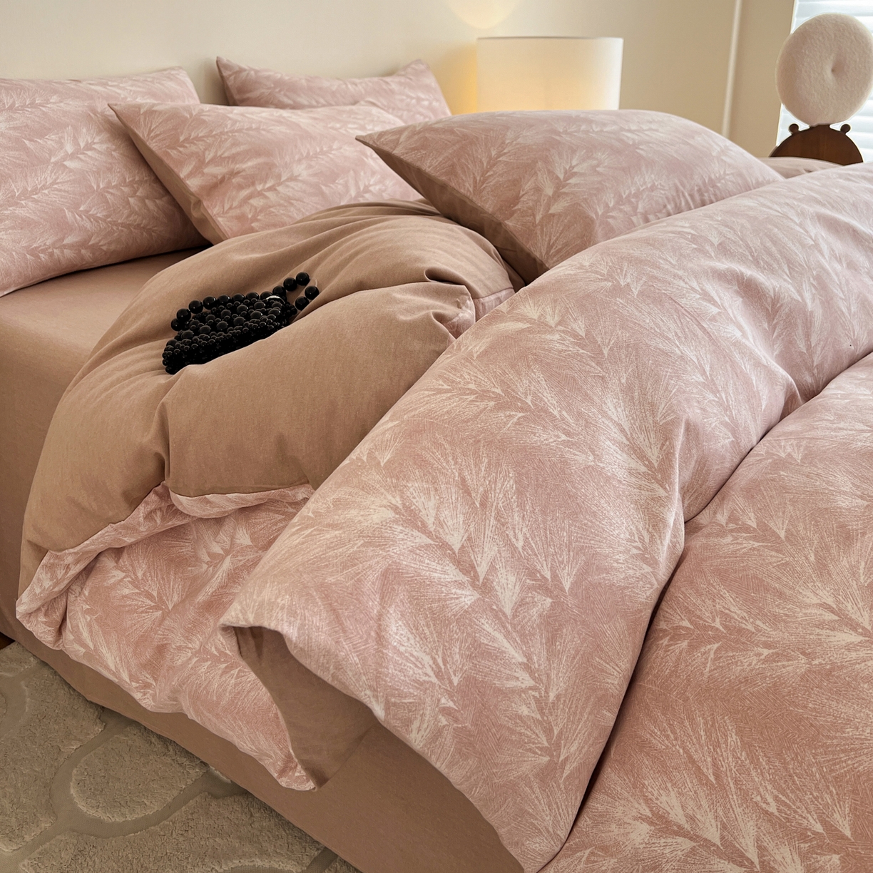 91家纺网 家纺一手货源 找家纺 盛馨家纺 2025新款秋冬复古北欧风百分百棉全棉纯棉磨毛加厚纯棉磨毛四件套 丰收季节-豆沙