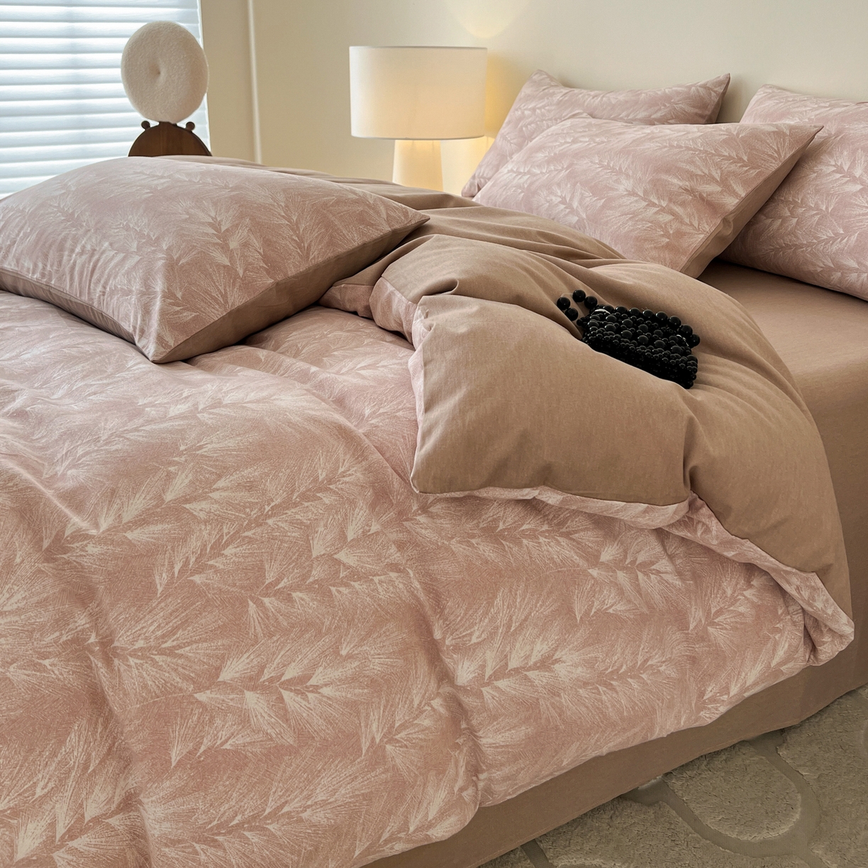 91家纺网 家纺一手货源 找家纺 盛馨家纺 2025新款秋冬复古北欧风百分百棉全棉纯棉磨毛加厚纯棉磨毛四件套 丰收季节-豆沙