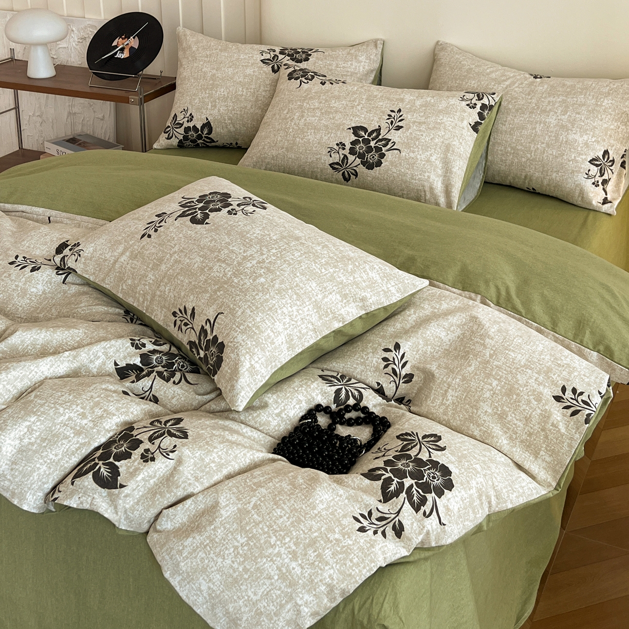 91家纺网 家纺一手货源 找家纺 盛馨家纺 2025新款秋冬复古北欧风百分百棉全棉纯棉磨毛加厚纯棉磨毛四件套 梦里寻花