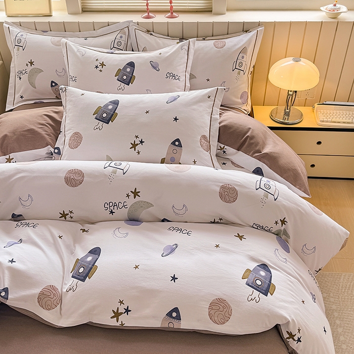 91家纺网 家纺一手货源 找家纺 金盛纺 2025新款全棉纯棉加厚磨毛印花四件套 太空漫步