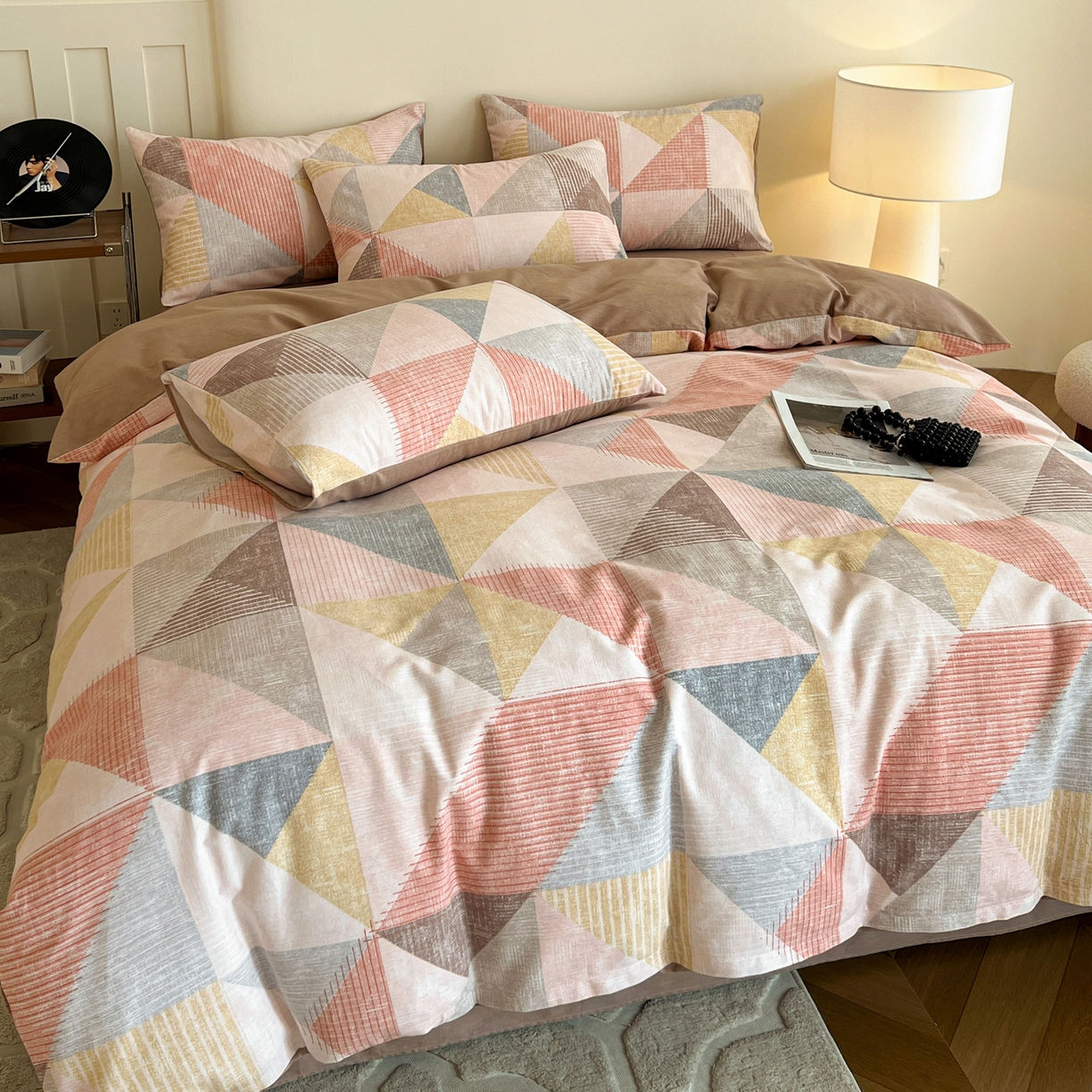 91家纺网 家纺一手货源 找家纺 盛馨家纺 2025新款秋冬复古北欧风百分百棉全棉纯棉磨毛加厚纯棉磨毛四件套 七彩格