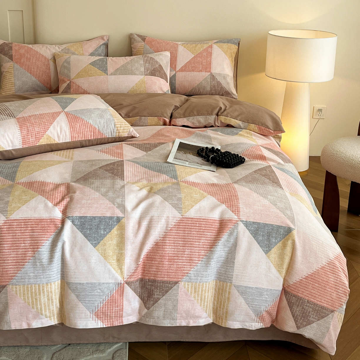 91家纺网 家纺一手货源 找家纺 盛馨家纺 2025新款秋冬复古北欧风百分百棉全棉纯棉磨毛加厚纯棉磨毛四件套 七彩格