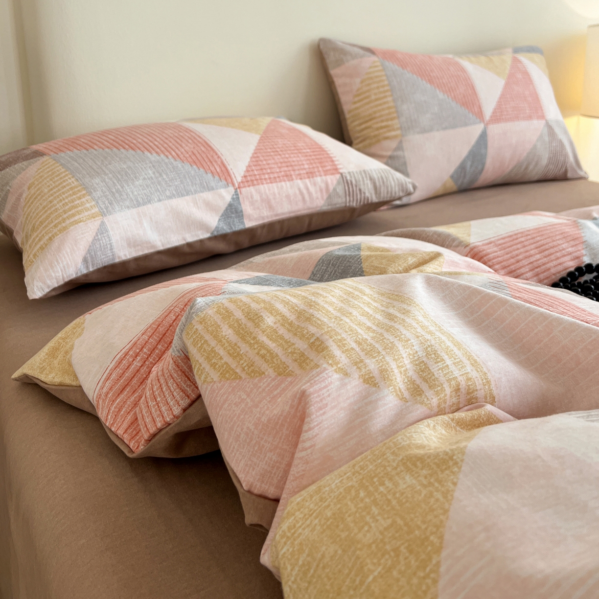 91家纺网 家纺一手货源 找家纺 盛馨家纺 2025新款秋冬复古北欧风百分百棉全棉纯棉磨毛加厚纯棉磨毛四件套 七彩格