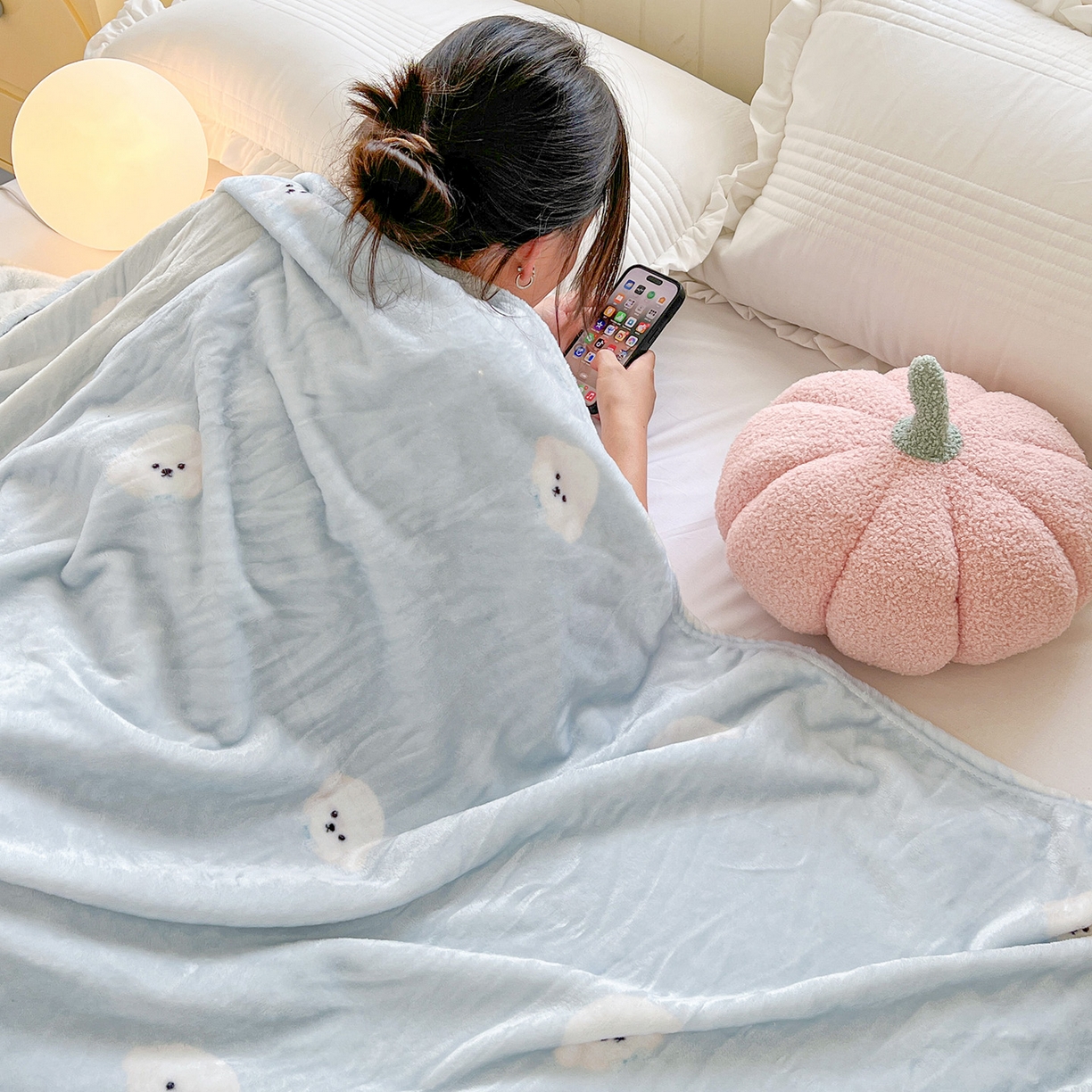 91家纺网 家纺一手货源 找家纺 初念 2025新款四季款双面牛奶绒多功能毛毯 可爱狗头-蓝