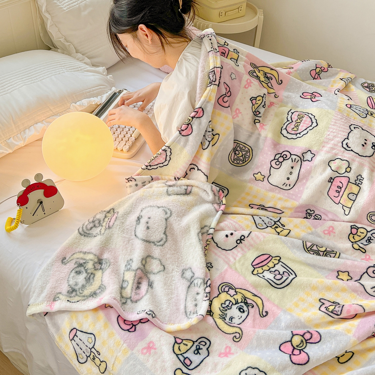 91家纺网 家纺一手货源 找家纺 初念 2025新款四季款双面牛奶绒多功能毛毯 少女战士