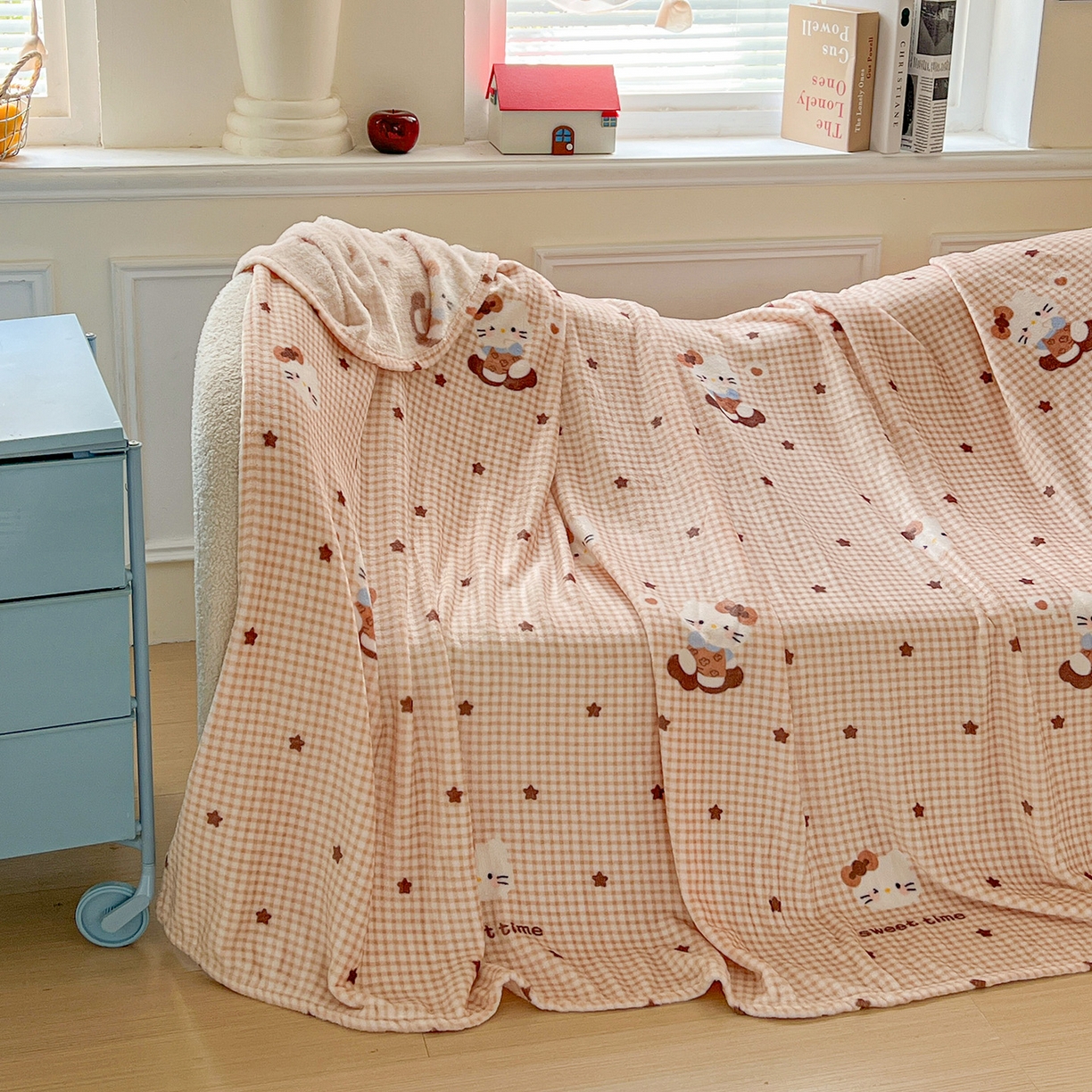 91家纺网 家纺一手货源 找家纺 初念 2025新款四季款双面牛奶绒多功能毛毯 咖星小猫