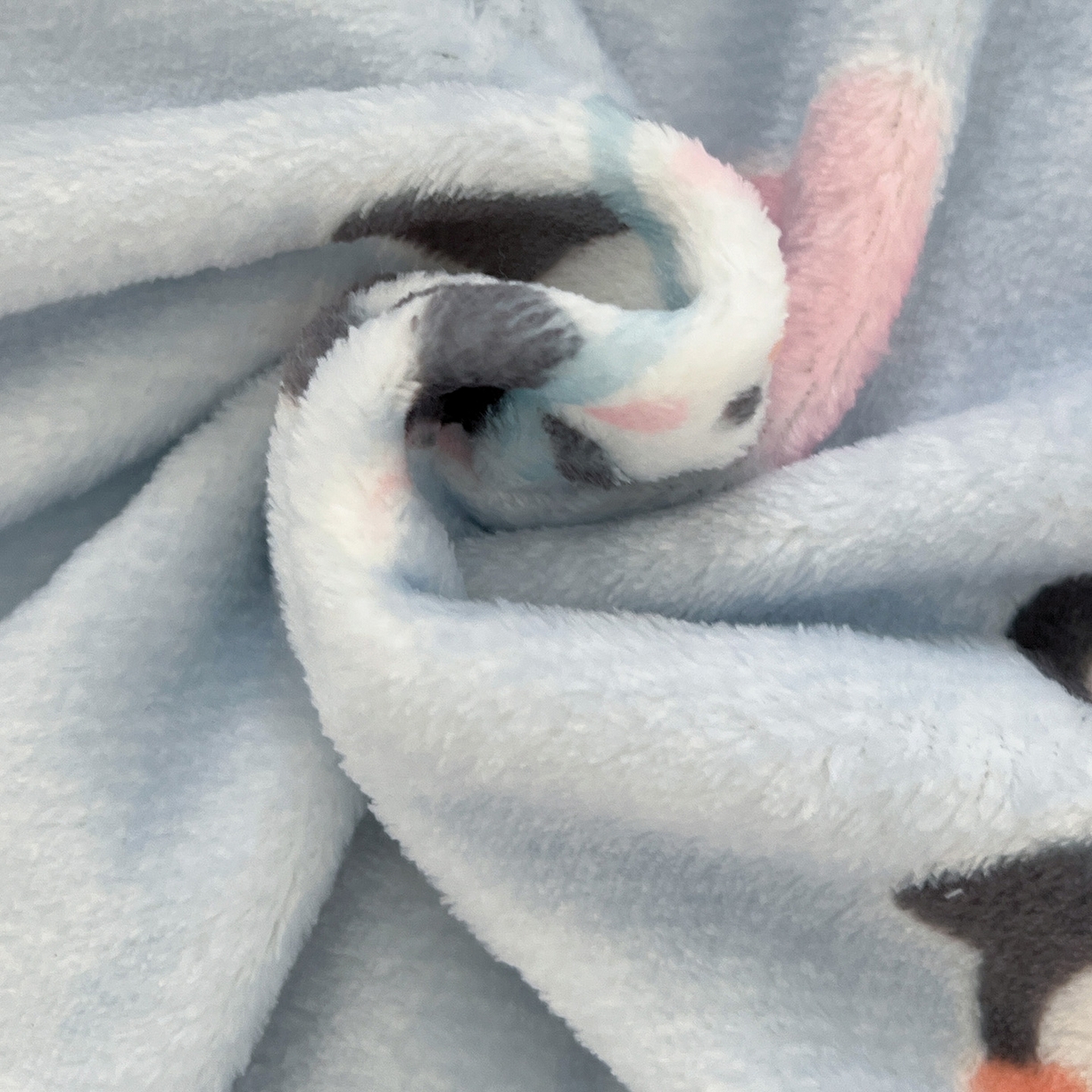 91家纺网 家纺一手货源 找家纺 （总）初念 2025新款四季款双面牛奶绒多功能毛毯