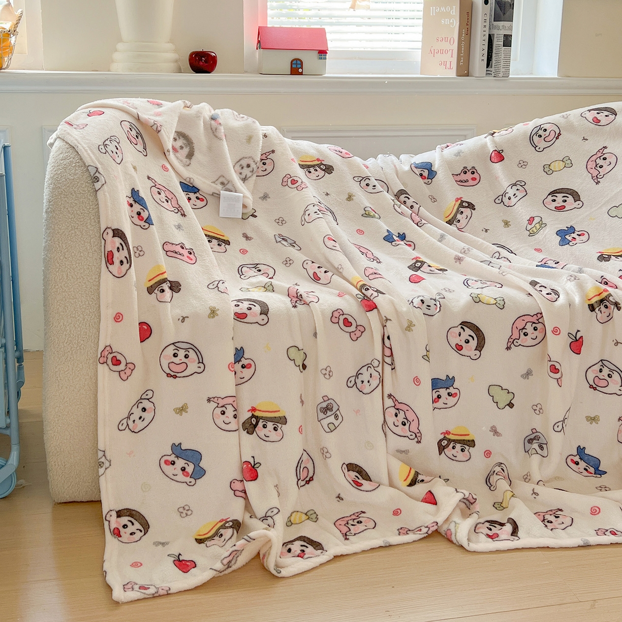 91家纺网 家纺一手货源 找家纺 初念 2025新款四季款双面牛奶绒多功能毛毯 糖果蜡笔