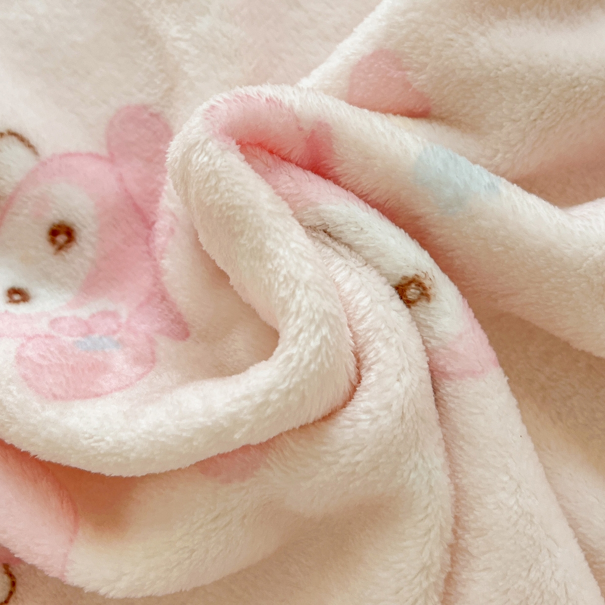 91家纺网 家纺一手货源 找家纺 初念 2025新款四季款双面牛奶绒多功能毛毯 甜茶小美