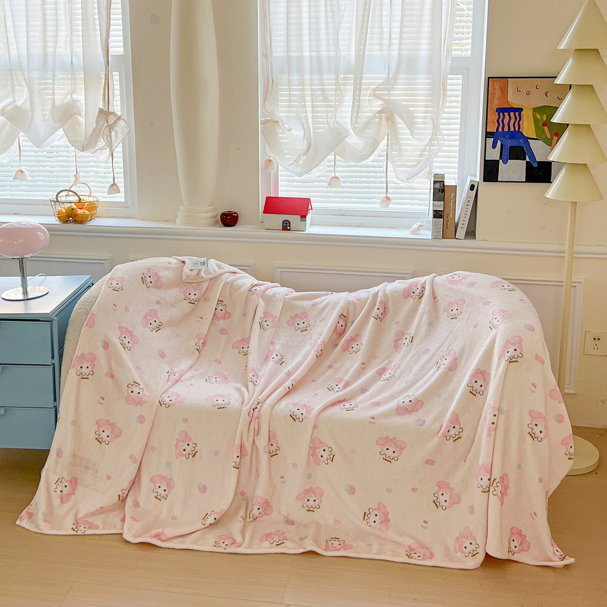 91家纺网 家纺一手货源 找家纺 初念 2025新款四季款双面牛奶绒多功能毛毯 甜茶小美