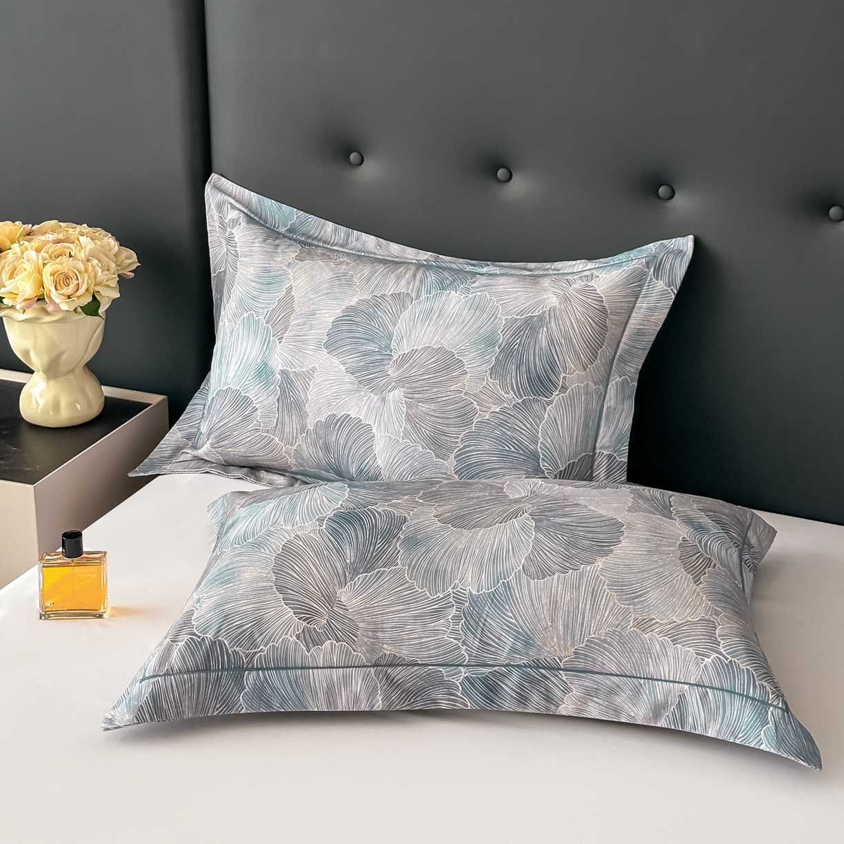 91家纺网 家纺一手货源 找家纺 益利多 2025新款纯棉A类全棉枕套加厚磨毛印花两只装枕头套信封开口48x74/50x80 轻纱漫舞蓝