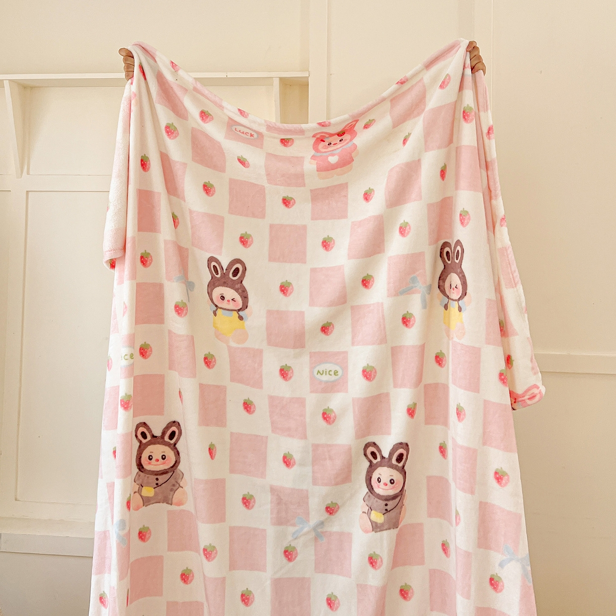 91家纺网 家纺一手货源 找家纺 （总）初念 2025新款四季款双面牛奶绒多功能毛毯