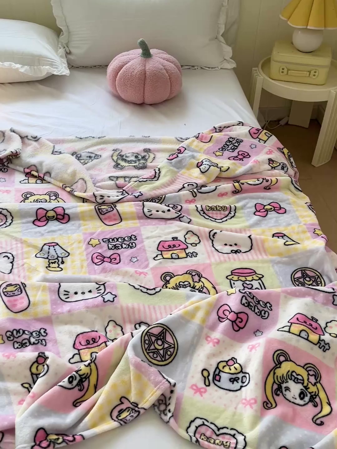 91家纺网 家纺一手货源 找家纺 初念 2025新款四季款双面牛奶绒多功能毛毯 少女战士